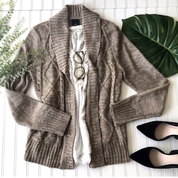 Sweaters - Cream taupe cardigan button up long sleeve sweater